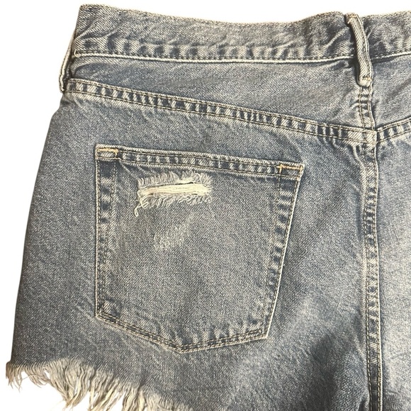We the Free Women’s Size 32 Denim Shorts Loving Good Vibrations Cut Off Frayed - Picture 4 of 7